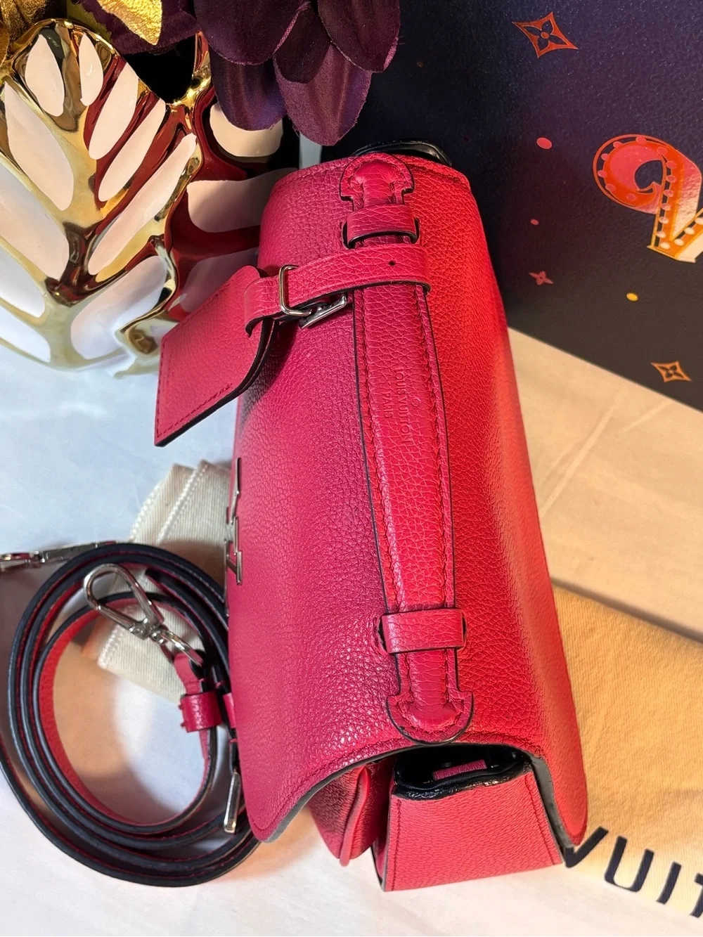 Louis Vuitton Neo Vivienne Fuchsia